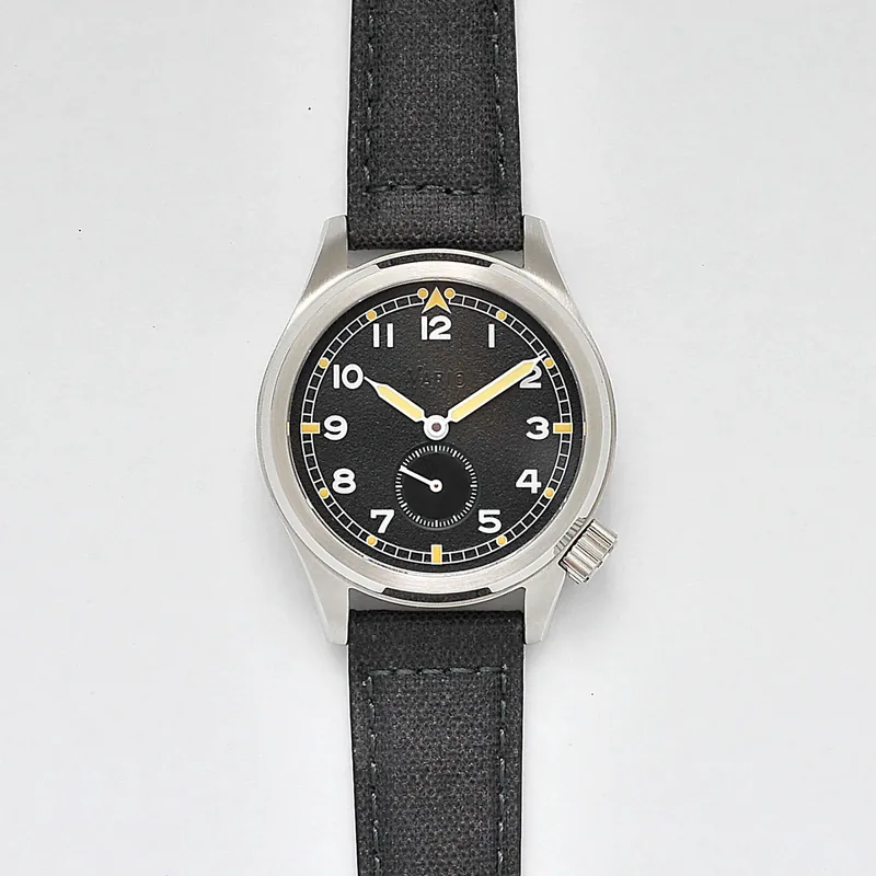 Vario Vario 1945 D12 Raven Black Field Watch