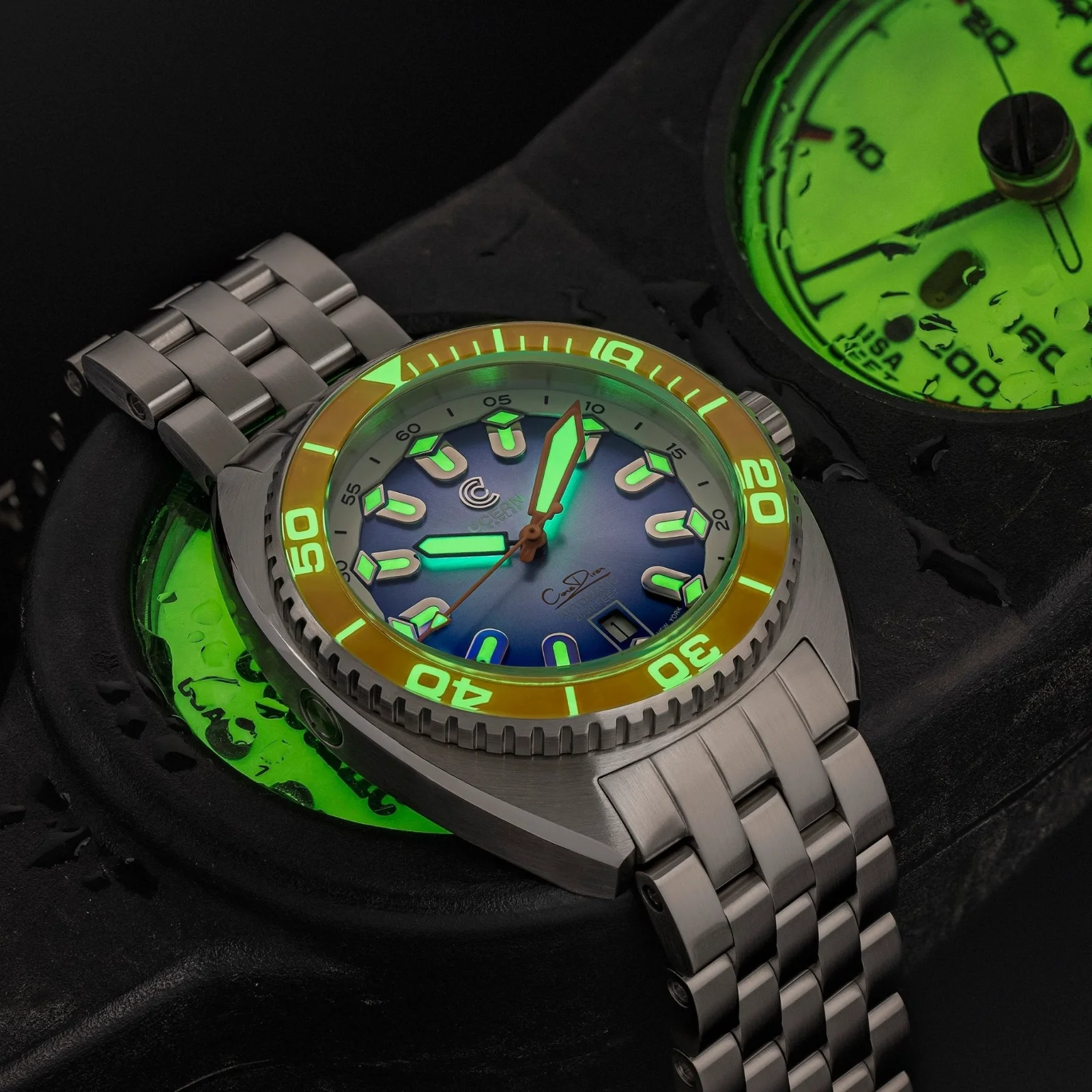 Ocean Crawler Core Diver V4 - Orange Bezel image 2 of 5