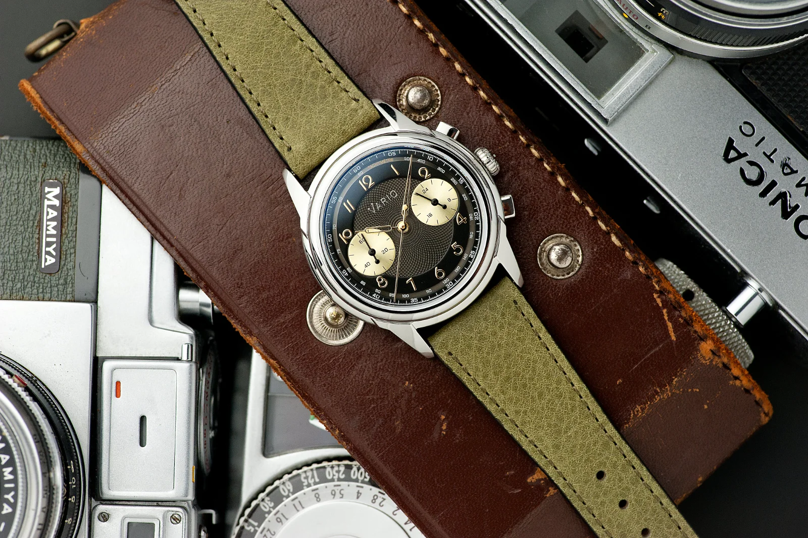 Vario Vario Empire Gunmetal Tuxedo Tachymètre MecaQuartz Chronograph Watch image 2 of 5