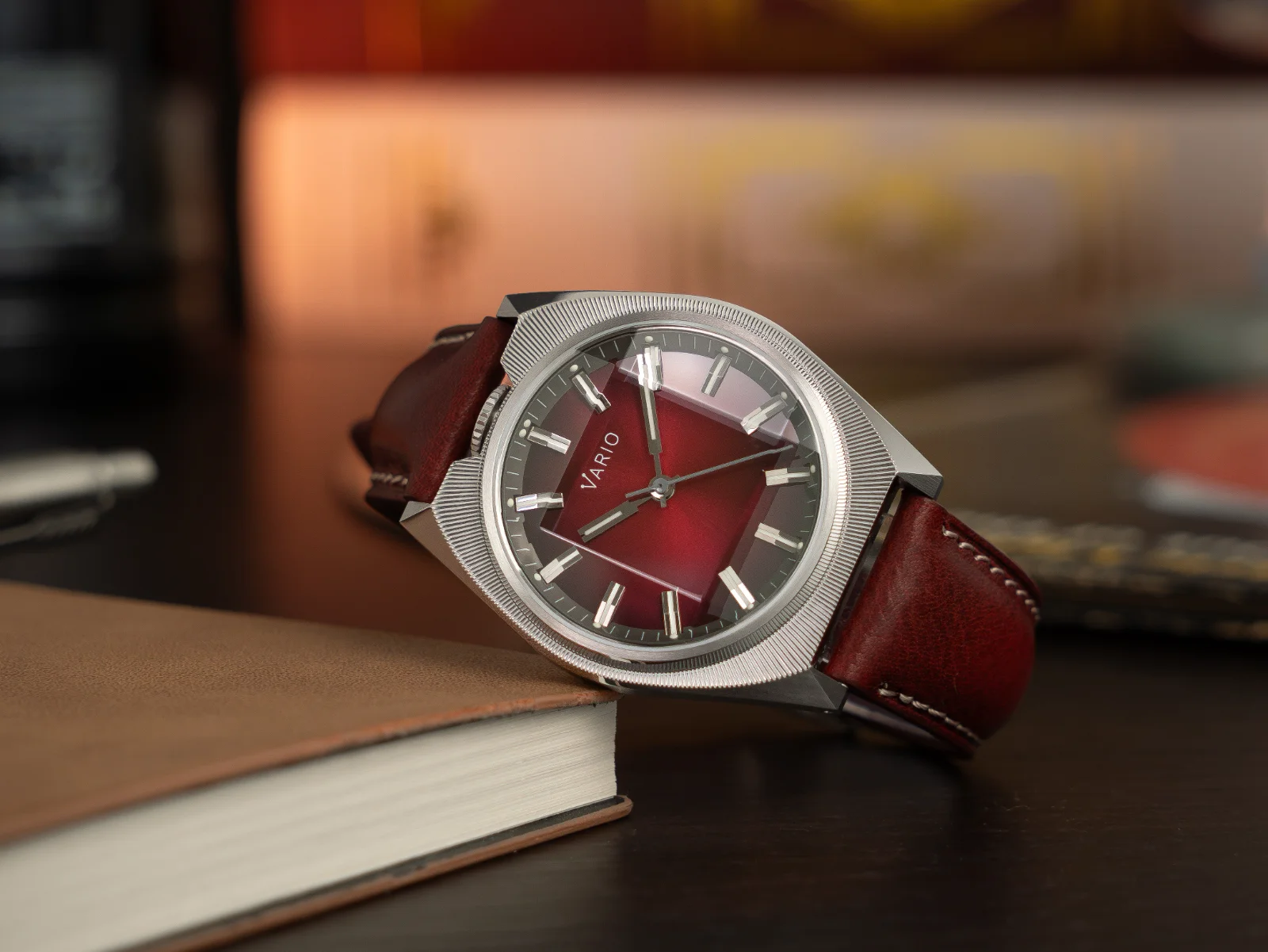 Vario Vario Futurist Watch Sunburst Red Fume Watch image 2 of 5