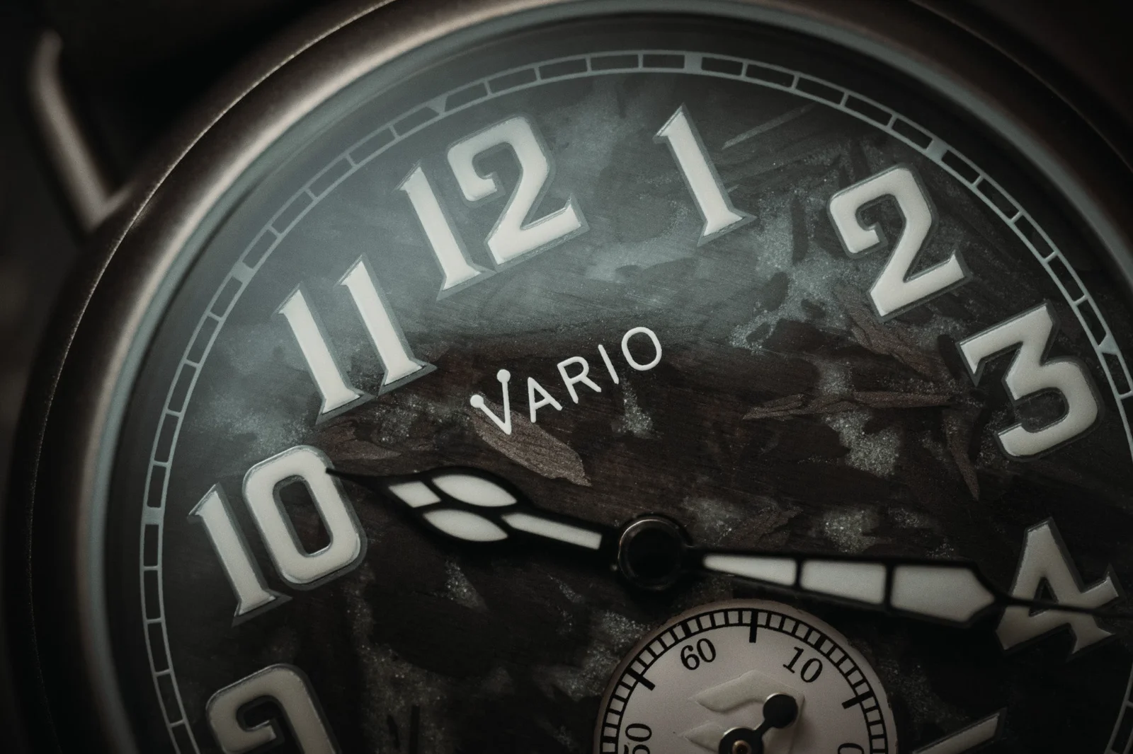 Vario VARIO x RZE UltraHex™ Titanium Trench Lumed Carbon Fibre Watch image 2 of 5